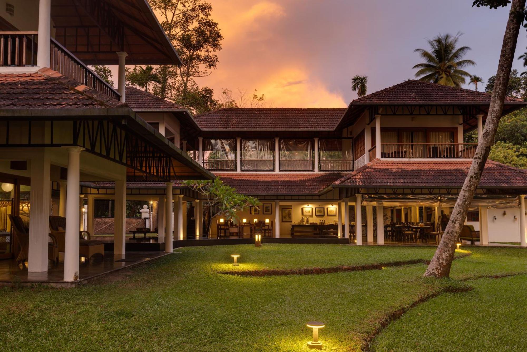 Cranganor History Cafe & Riverside Chateau North Paravur ภายนอก รูปภาพ